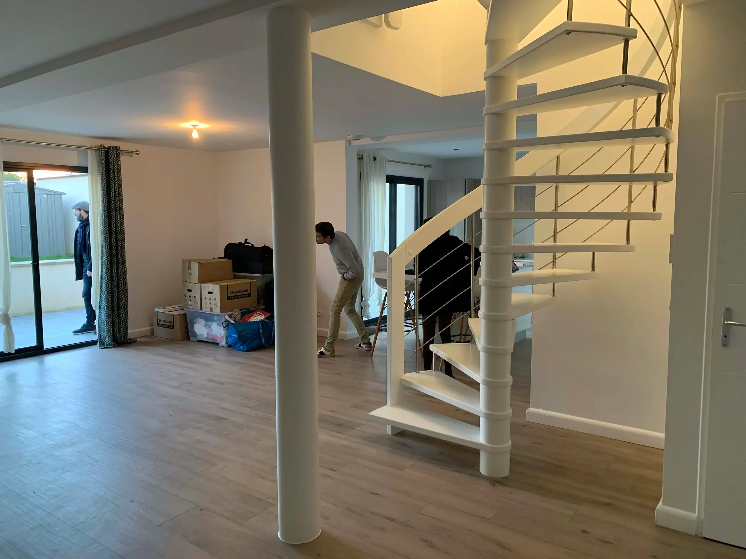 Entrée poteau avant travaux