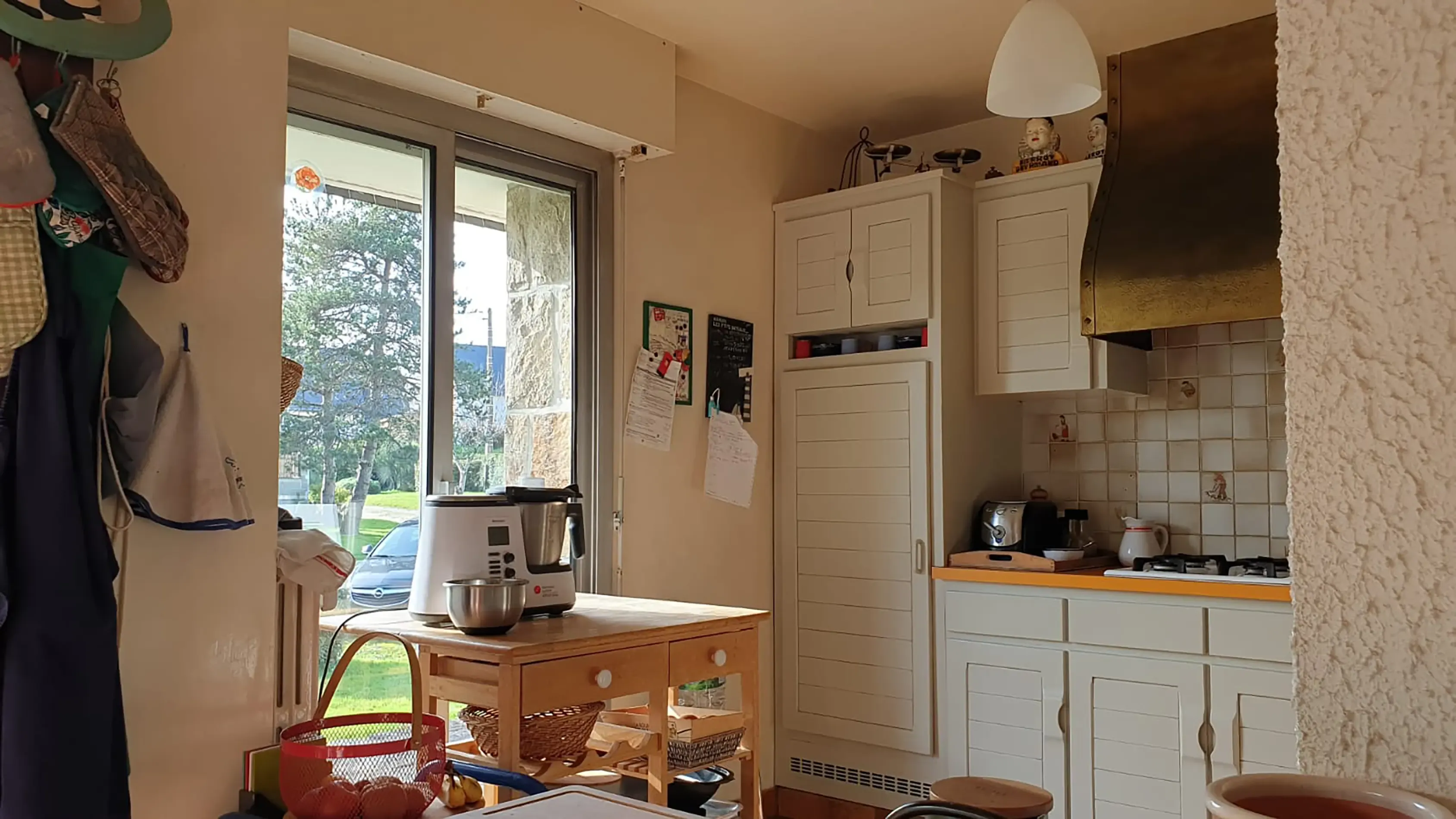 Cuisine avant travaux (vue 1)