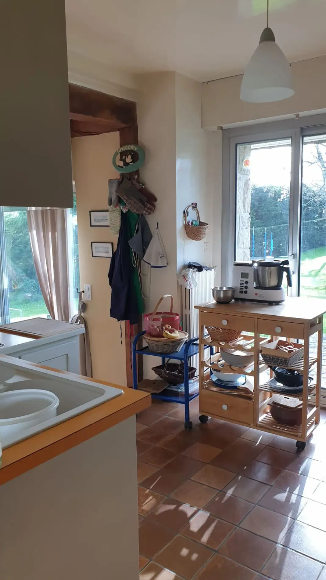 Cuisine avant travaux (vue 3)