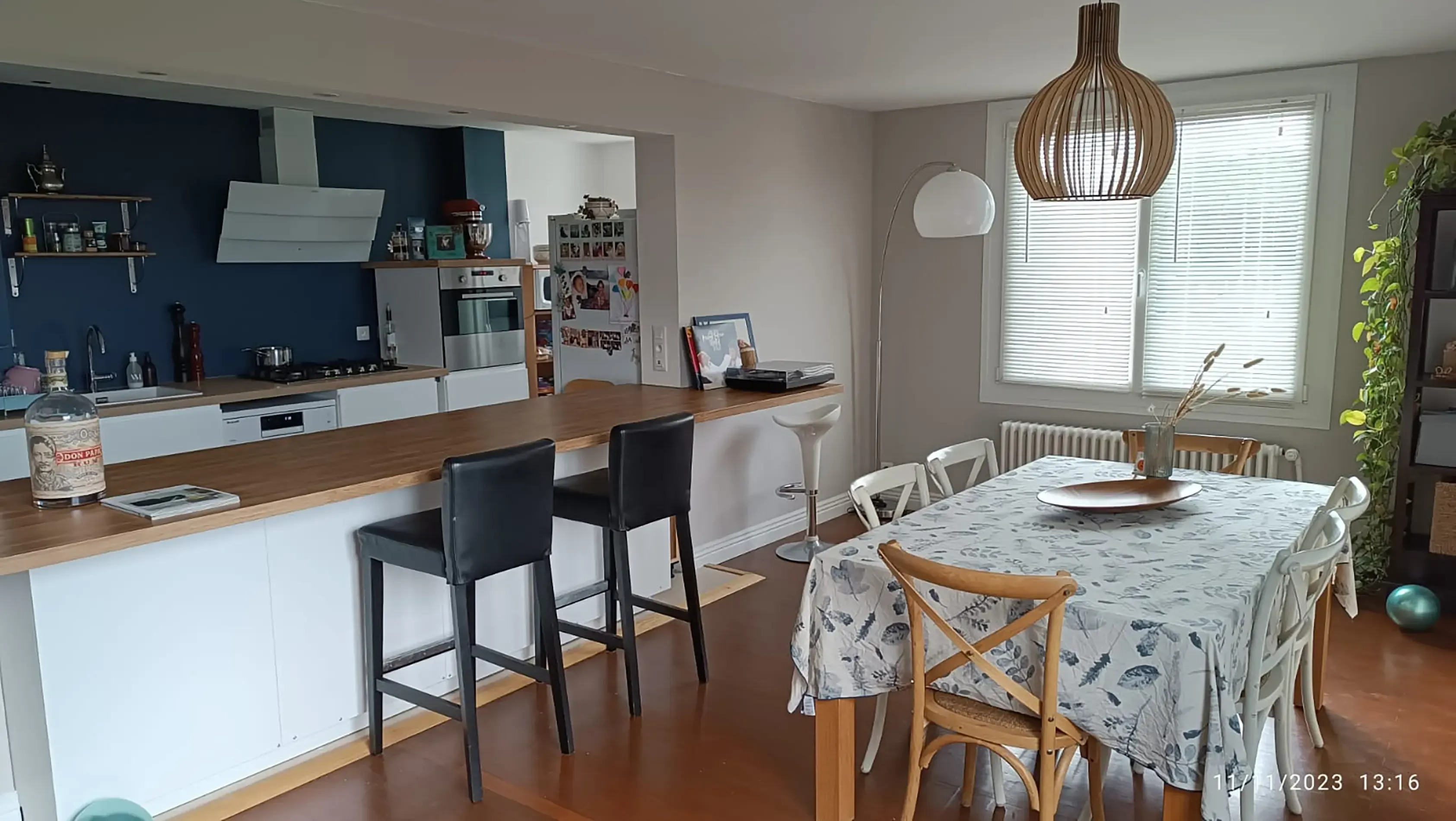 Salle à manger vue générale